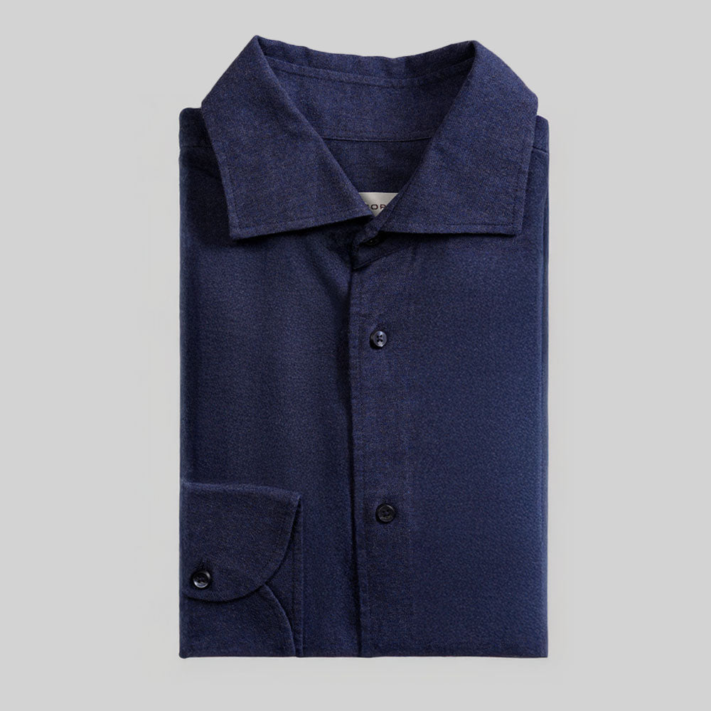 Weiches Flanellhemd in Hellblau im Modern Fit – 100 % Baumwolle, Haikragen, langärmelig & angenehm wärmend. Perfekt für Herbst, Winter & Freizeit.