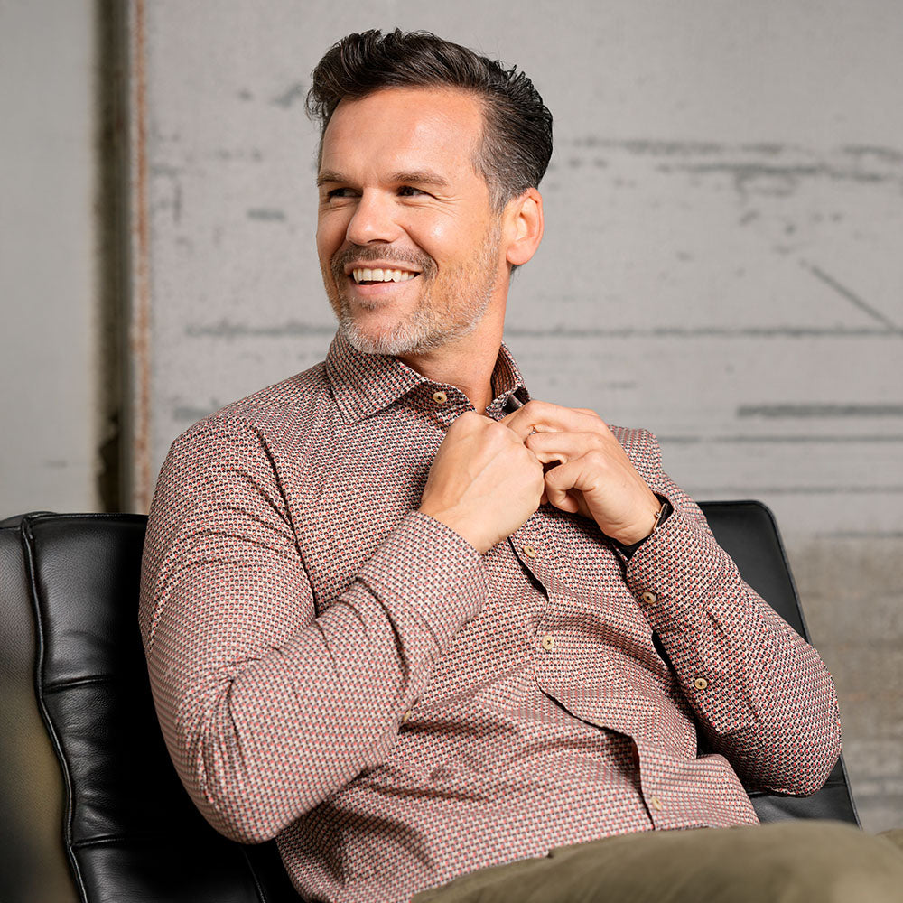 Modern Fit Hemd mit stilvollem Muster – 100 % Baumwolle, Haikragen & lange Ärmel. Hochwertig verarbeitet, angenehm zu tragen & ideal für Freizeit und Business-Casual.