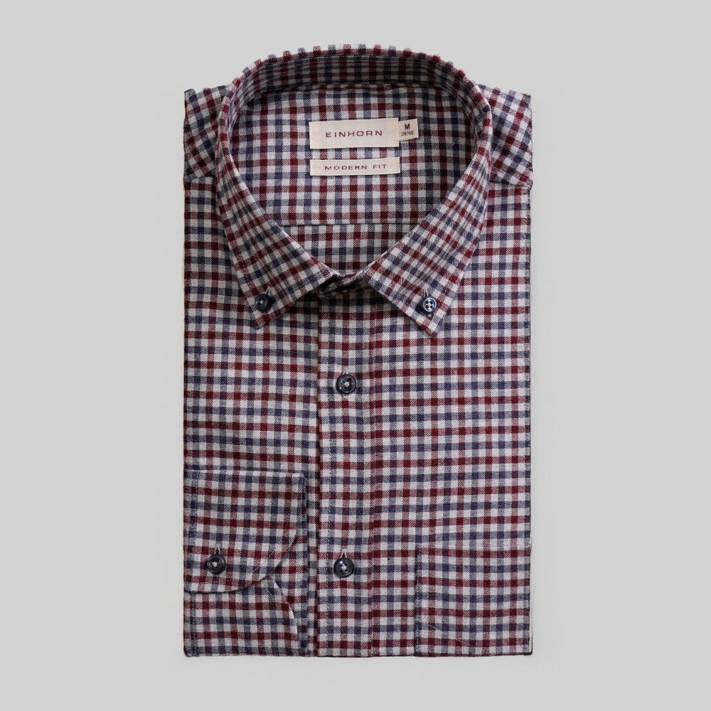 Weiches Flanellhemd im Modern Fit mit klassischem Karomuster – 100 % Baumwolle, Haikragen & lange Ärmel. Warm, stilvoll & ideal für Freizeit & Herbst.