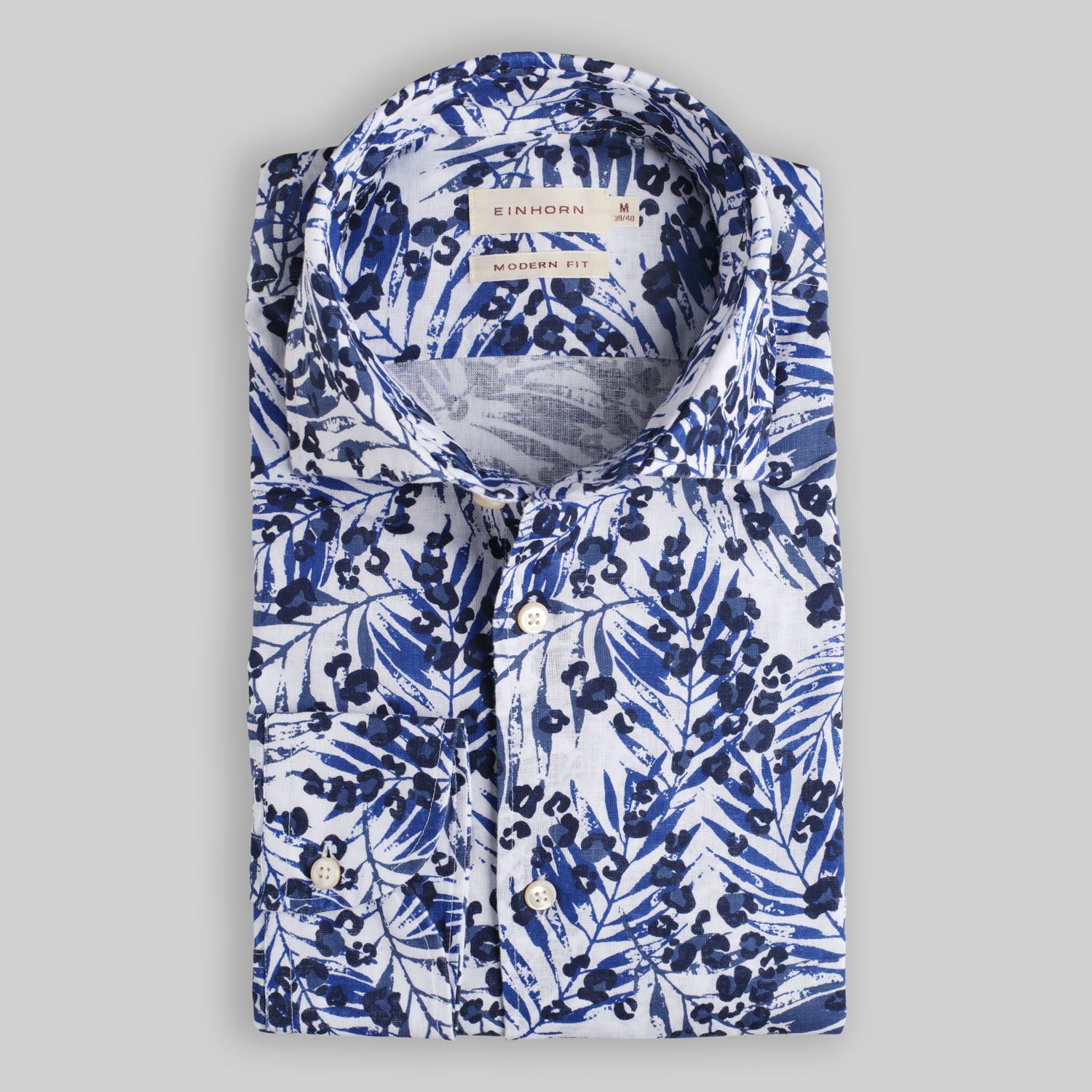 Das Einhorn Hemd Modern Fit Print Flowers in Blau-Weiß vereint modernen Stil mit einem Hauch klassischer Eleganz.