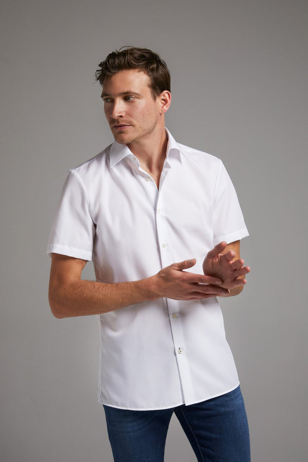 Kurzarmhemd Modern Fit Non Iron in Weiss